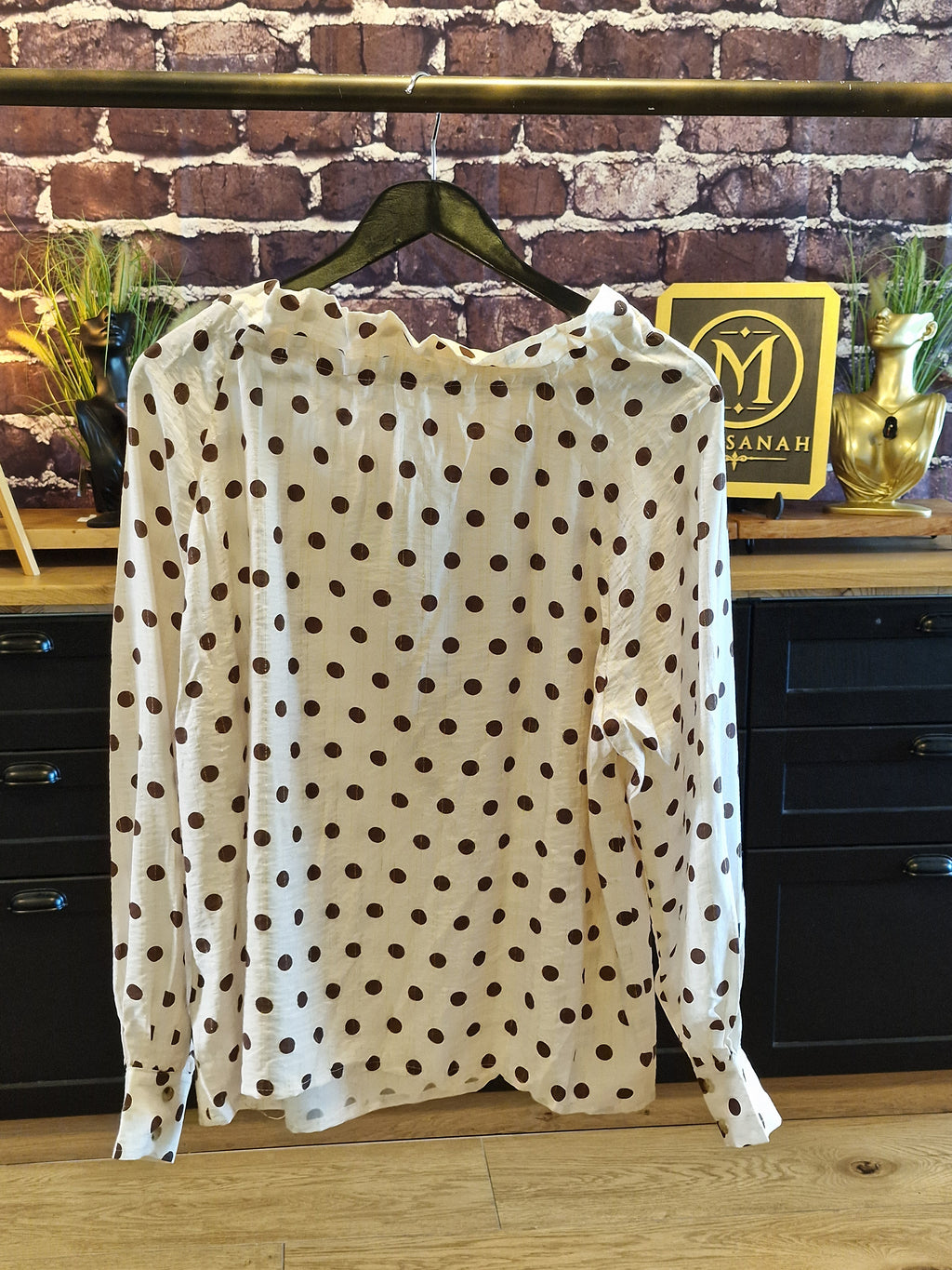 Chemise crème à pois marron