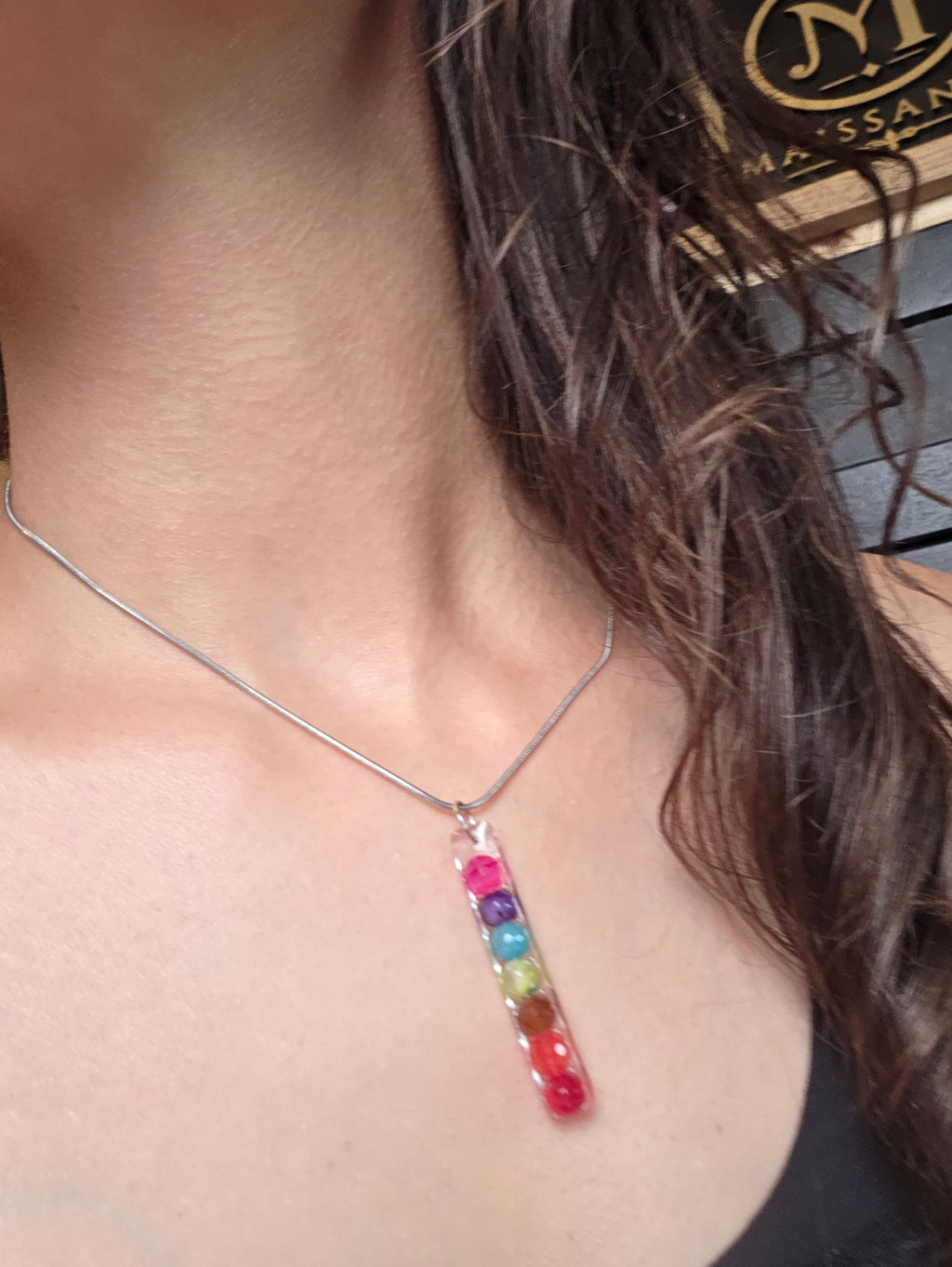 Collier 7 Chakras Résine (collection Rivière des Sens)