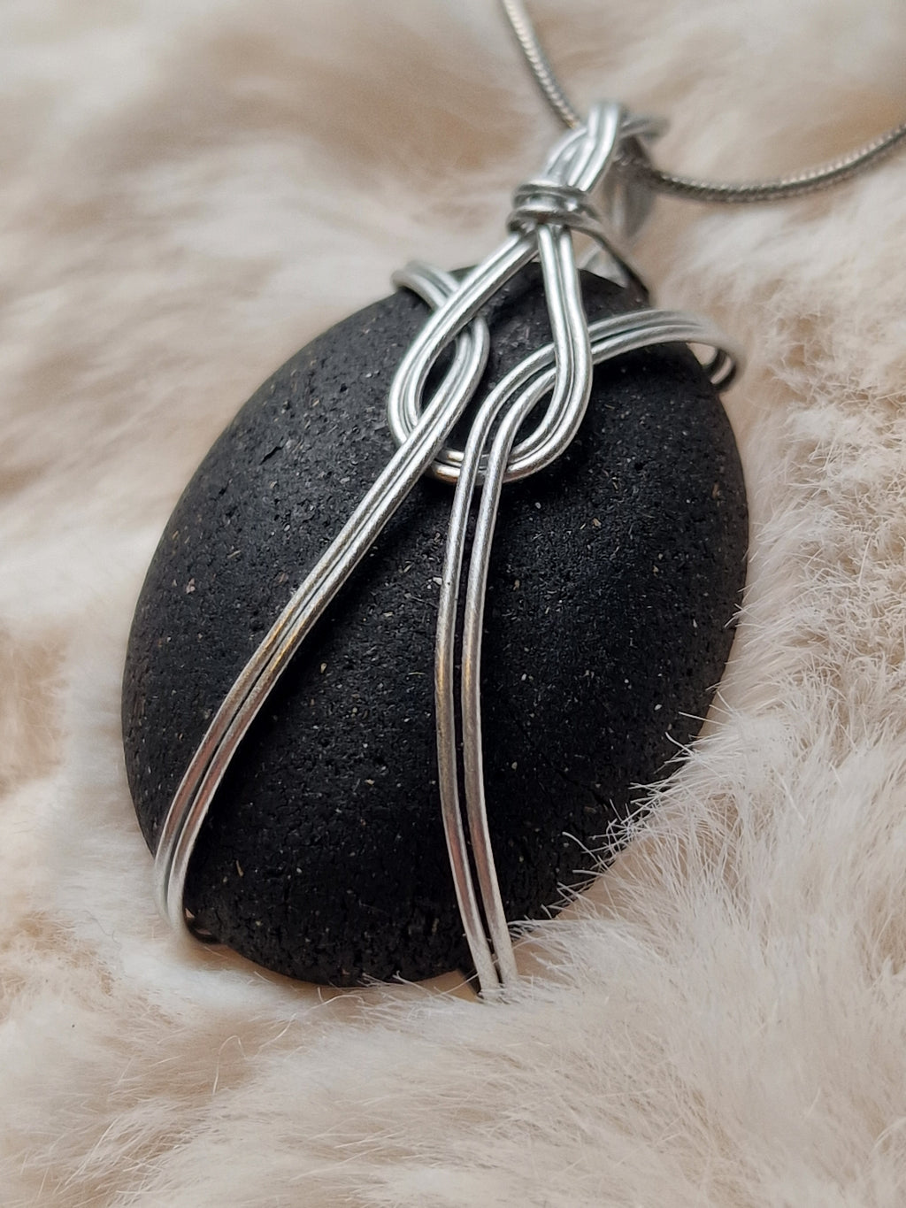 collier Farah (collection Secrets d'Ambre Noir)