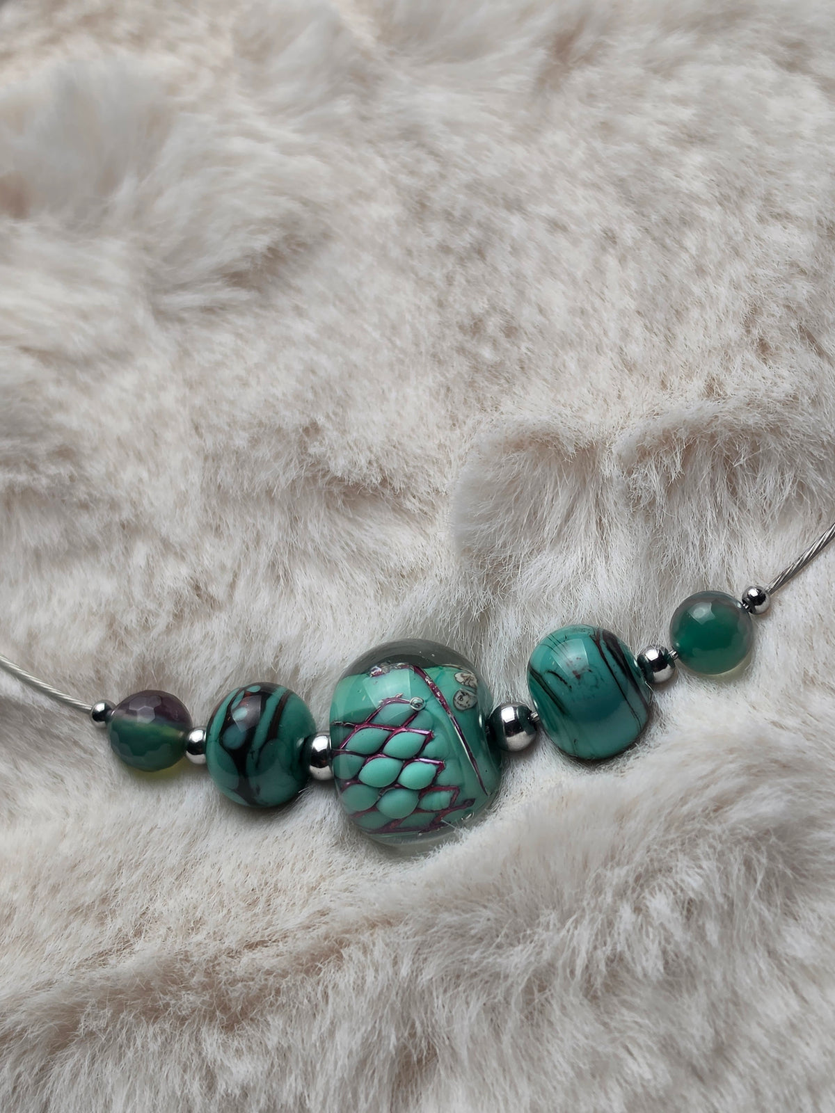 Collier ras de cou "lagon" (collection Dans le Verre du Temps)