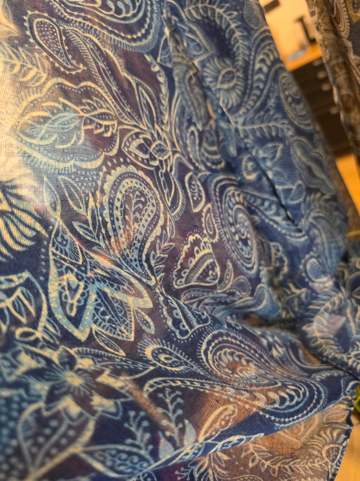 foulard mailles aérées 100% viscose