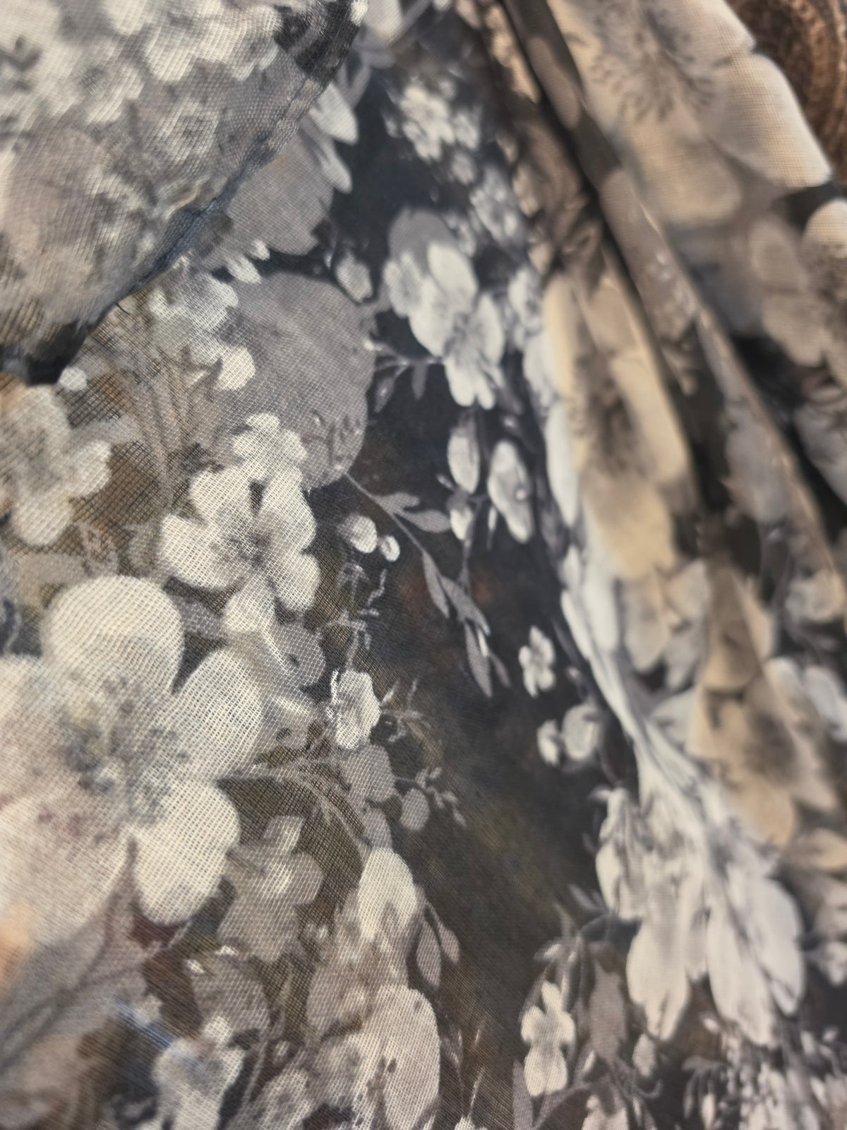 foulard mailles aérées 100% viscose