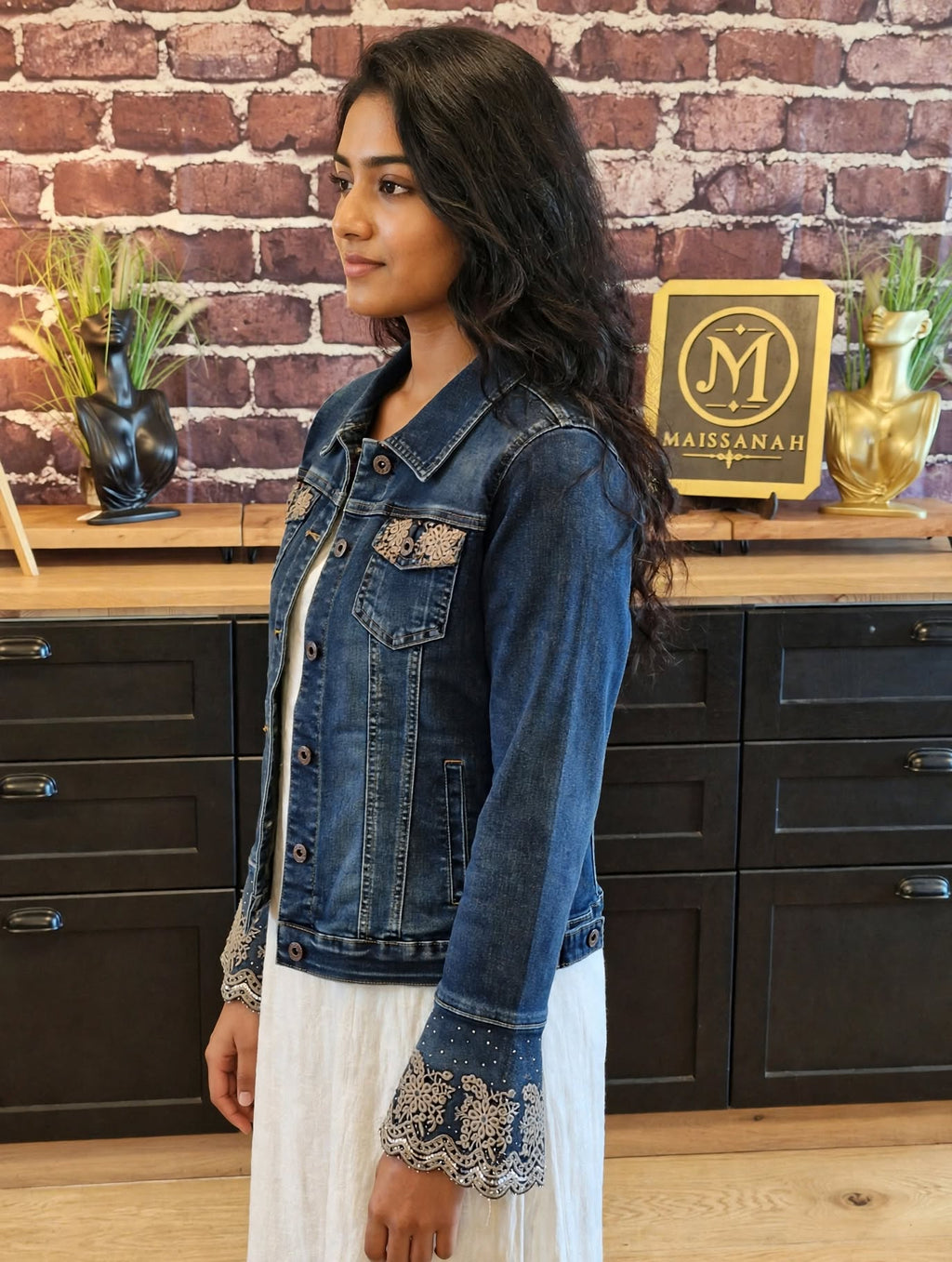 Veste en jeans brodée