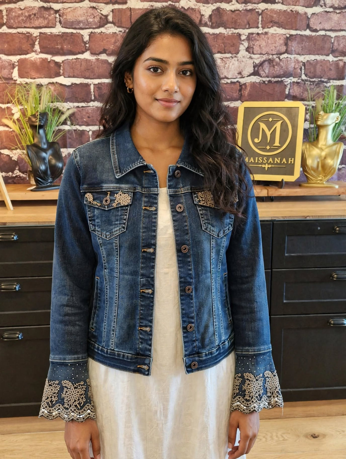 Veste en jeans brodée